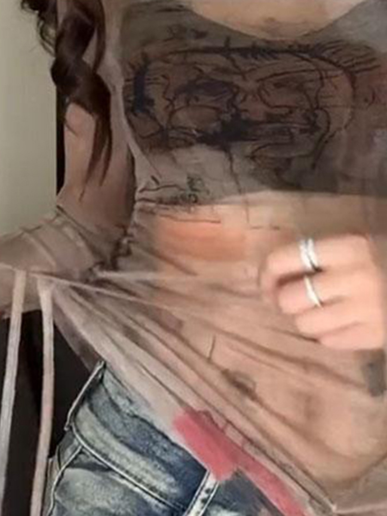 Women's Off-Shoulder Graffiti  - Off Shoulder Top ulasan dan harga
